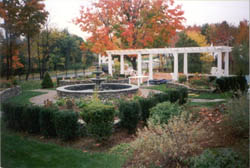 Victorian Water Garden w/arbor